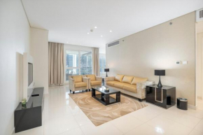 Beautifully designed 3BR with canal views in Business Bay